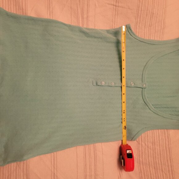 Gap sleeveless top size small - Picture 2 of 4